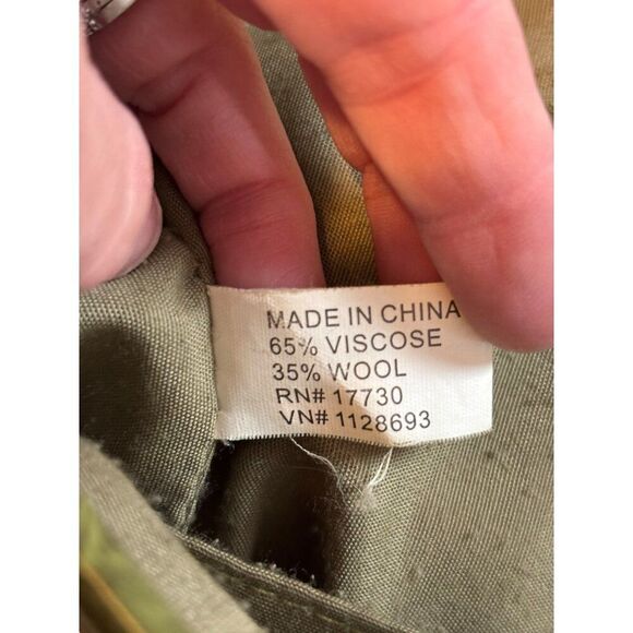 Vintage Green Floral Embroidered Handbag With Dual Handles & Croc Texture Accent - Picture 13 of 15